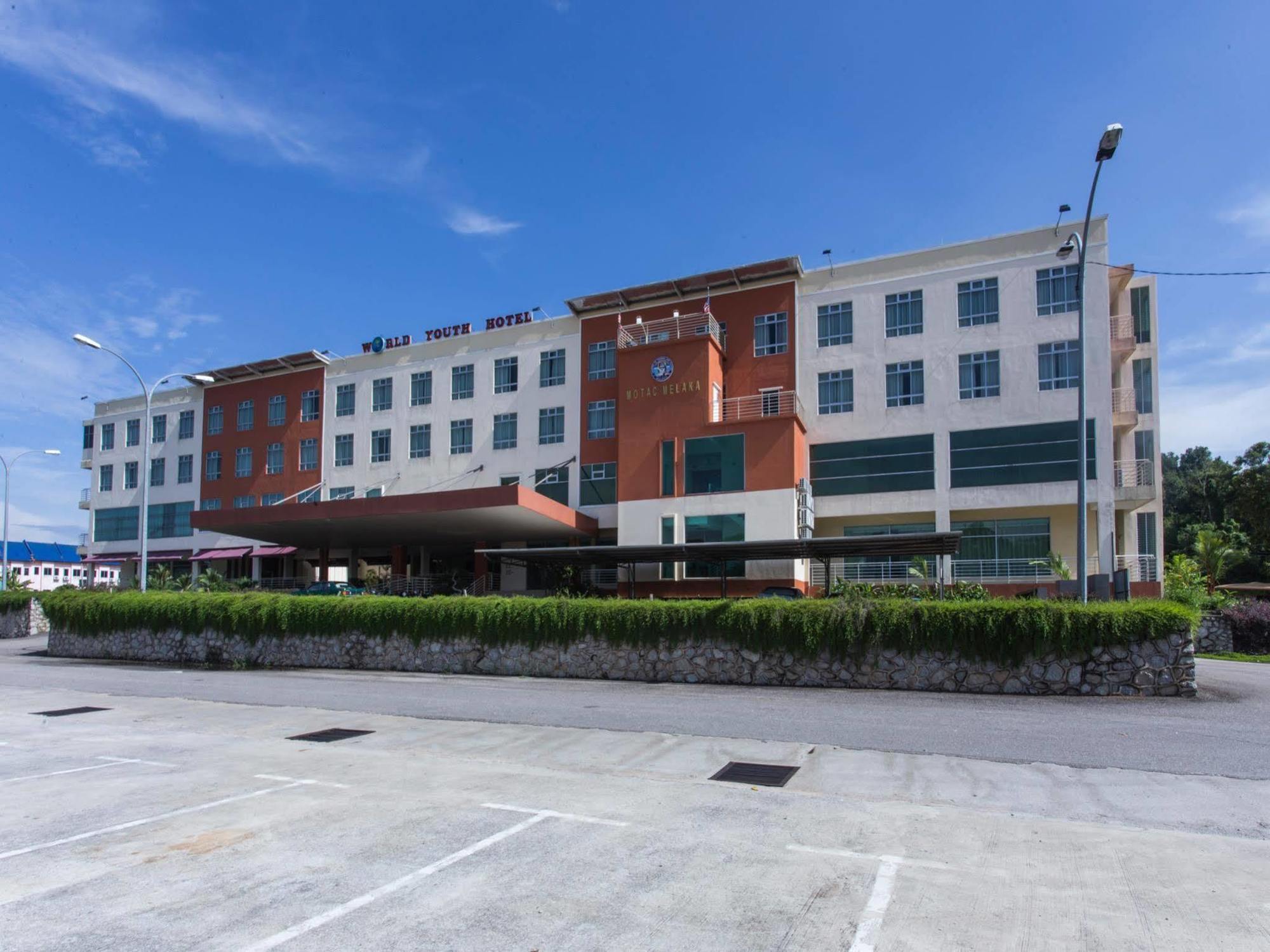 World Youth Hotel Ayer Keroh Exterior photo